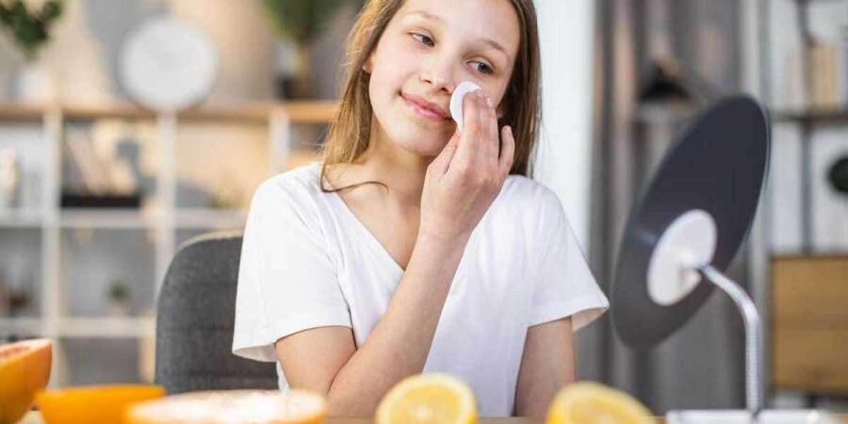 The Benefits of Incorporating Vitamin C into Your Skincare Routine